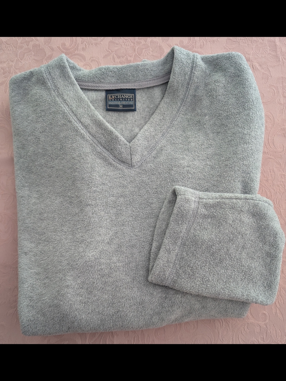 Exchange Unlimited Men’s Light Gray V-Neck Fleece Pullover